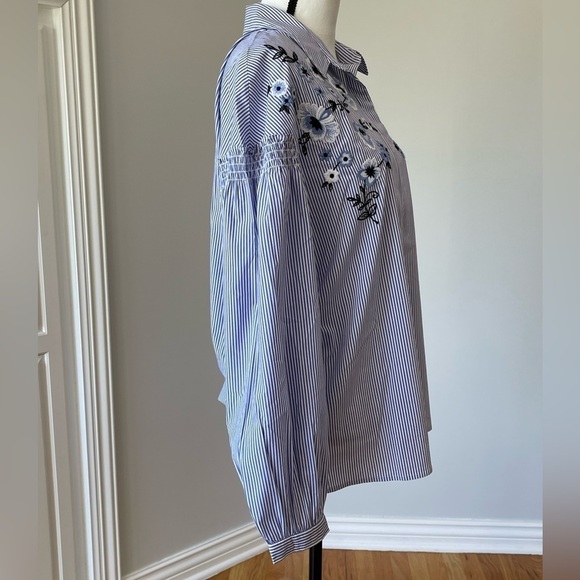 Halogen blue and white stripe embroidered top in a size medium office business - Picture 4 of 16